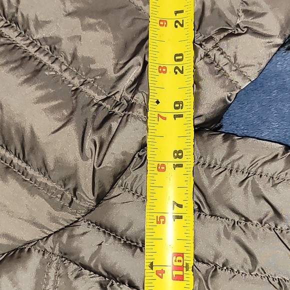 COPY - Michael Kors. Packable Down fill Parka. Like-new/ never worn. Women's s… - Picture 10 of 16